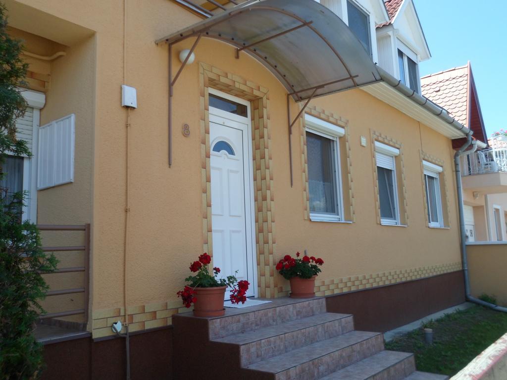 Makai Apartman 호텔 Hajdúszoboszló 외부 사진
